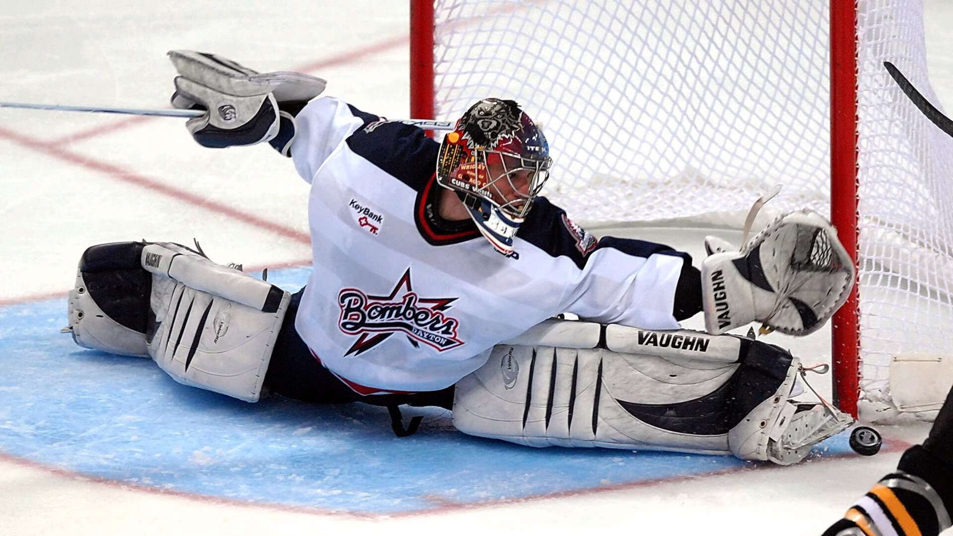 WTA年终总决赛-莱巴金娜决胜盘送蛋逆转斯瓦泰克,莱巴金娜腿